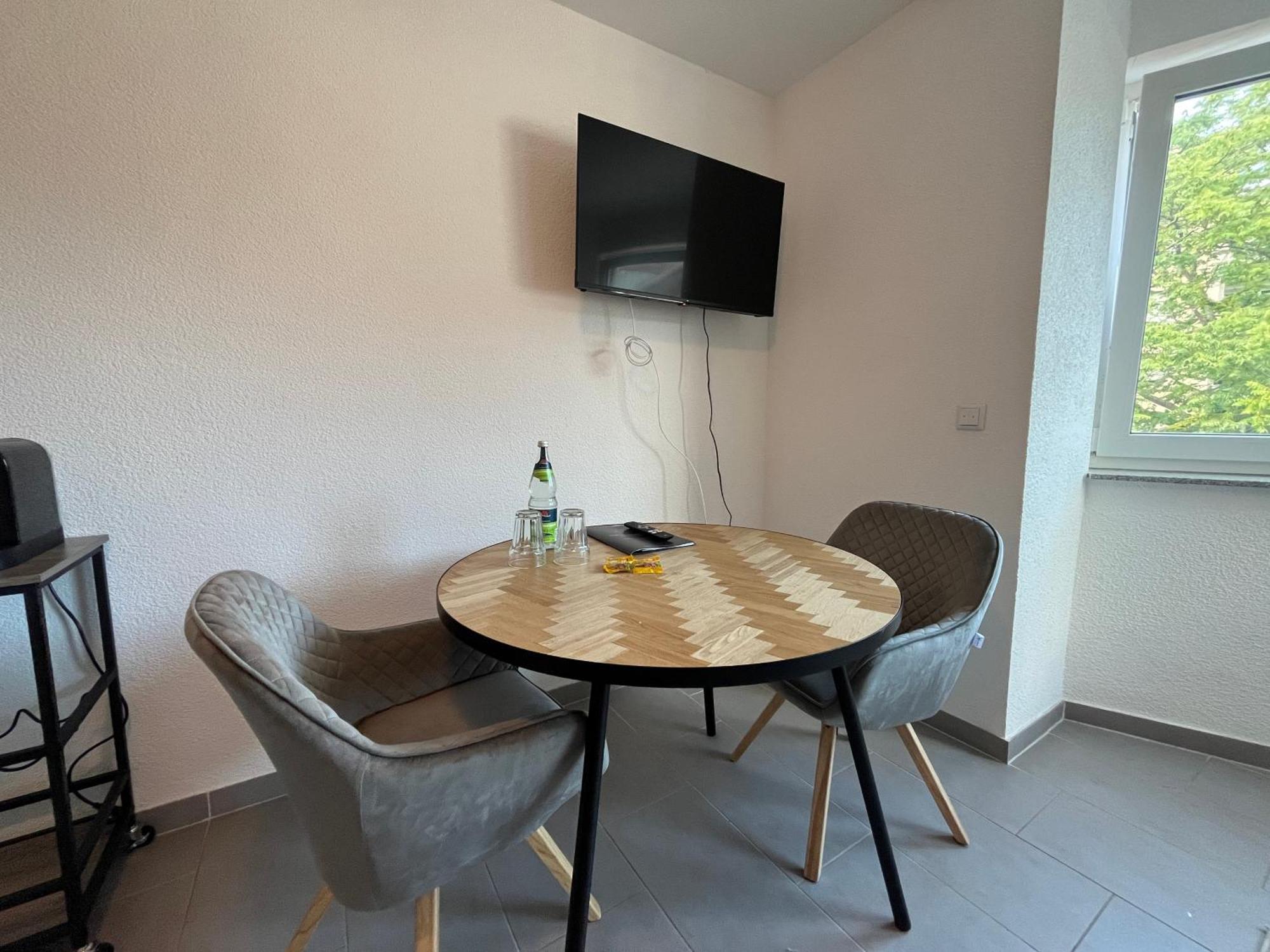 Simplex Apartments Am Europaplatz Karlsruhe Phòng bức ảnh